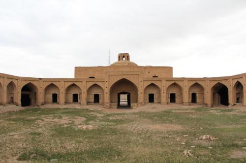 ۸۹۰ بنای تاریخی مذهبی استان مرکزی احتیاج به مرمت اضطراری دارند