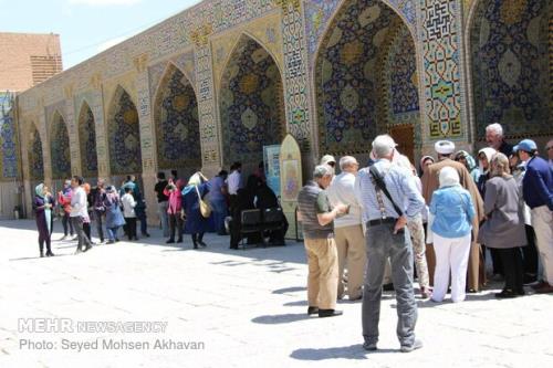 نخستین گروه گردشگران روس وارد ایران شدند