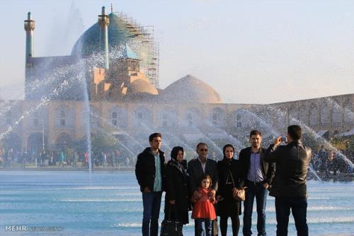 مالیات و ضعف قانون گذاری مشکل اصلی فعالان گردشگری