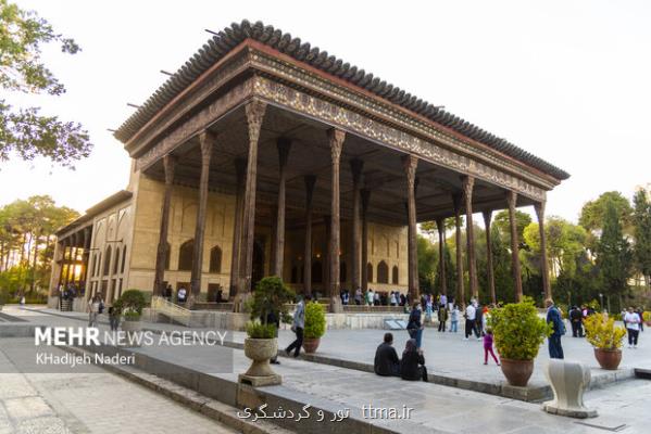 مرمت سقف ایوان چهلستون اصفهان تا آخر سال به اتمام می رسد