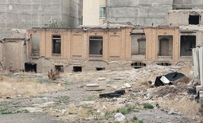 تاریخ ایستاده در آوار خانه باقرخان نفس های آخر خویش را می کشد