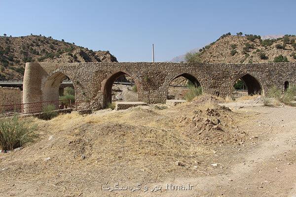 مرمت غیر اصولی پل ساسانی پاتاوه