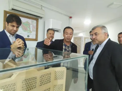 بازدید معاون عراقچی از محوطه باستانی شهر سوخته