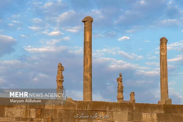هفتادوهفتمین سند مالکیت پایگاه میراث جهانی تخت جمشید صادر شد