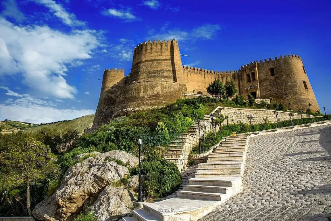 برخورد ۱۵ موشک به اطراف فلک الافلاک در جنگ اخیر