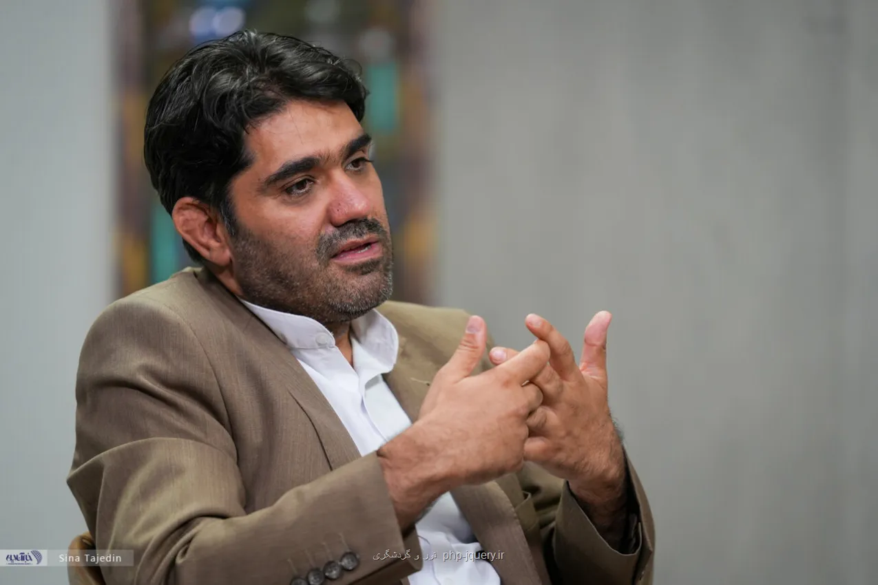 بازاریاب ها کف بازار اینترنت پرو می فروشند