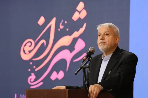 هدف گذاری ایران برای جذب ۱۵ میلیون توریست در برنامه هفتم توسعه