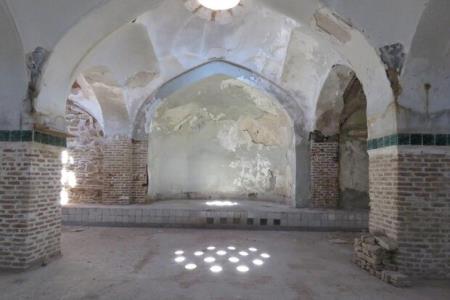 حمام عمومی نوستالژی كه رنگ باخت