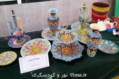 امیدواریم در بودجه سال آینده به بیمه هنرمندان صنایع دستی توجه گردد