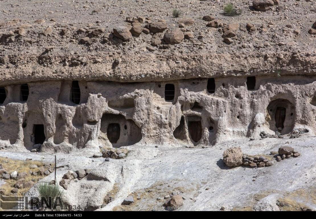 شبكه برق روستای جهانی میمند استان كرمان اصلاح می شود